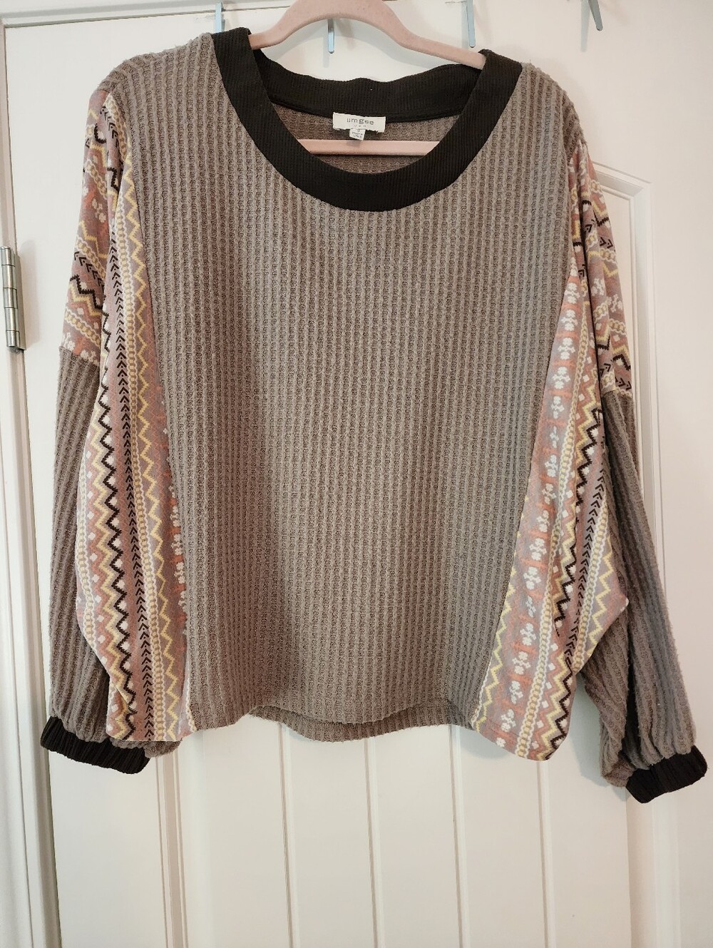 Umgee Waffle Knit Brown Top With Embroidery & Balloon Sleeves Oversized Small
